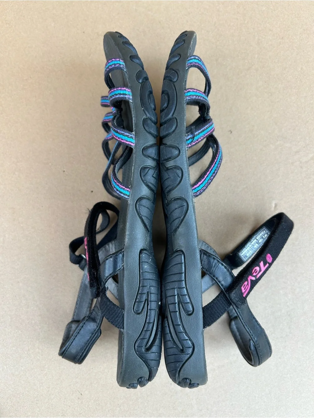 Teva Kayenta Strappy Sandals Women’s sz 10 Adjustable Hiking Sport Black Purple